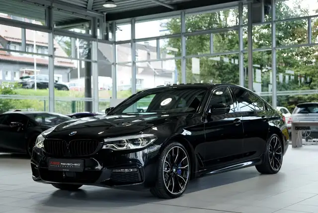 BMW 5 Series view 4