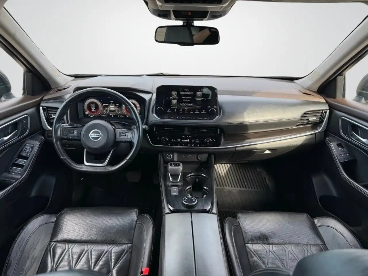 Nissan Rogue снимка Nissan Rogue