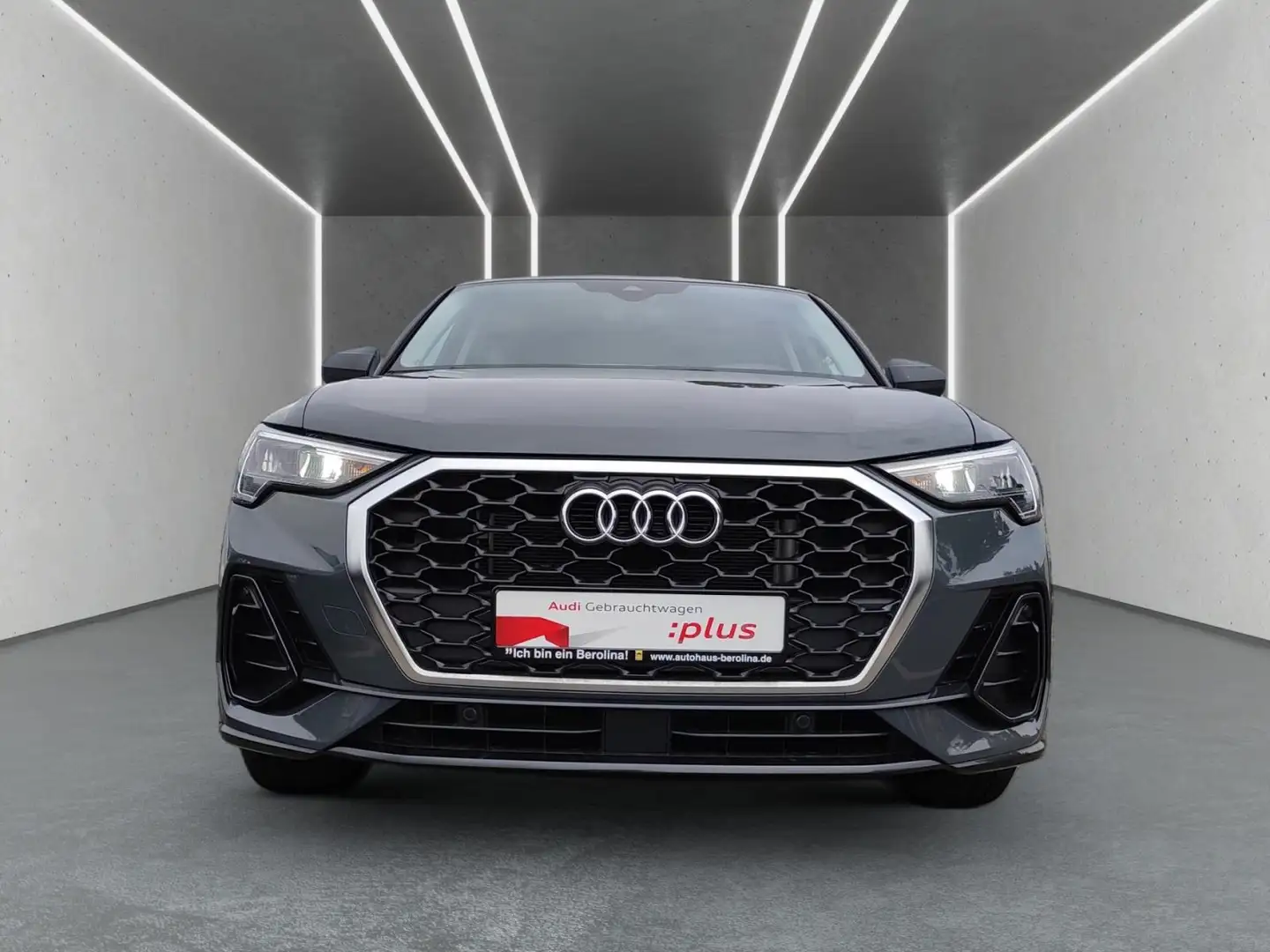 Audi Q3 45 TFSI e S tronic *NAV+*Virt.C+* Grau - 2