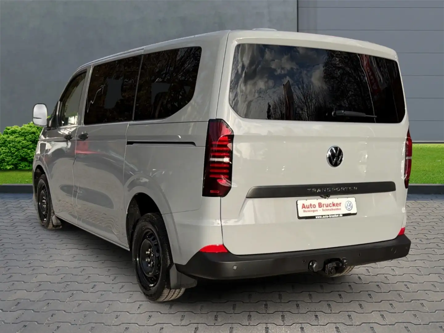 Volkswagen T7 Kombi 2.0 TDI+Anhängerkupplung+Sitzhzg+Rückfahrkamera Gris - 2