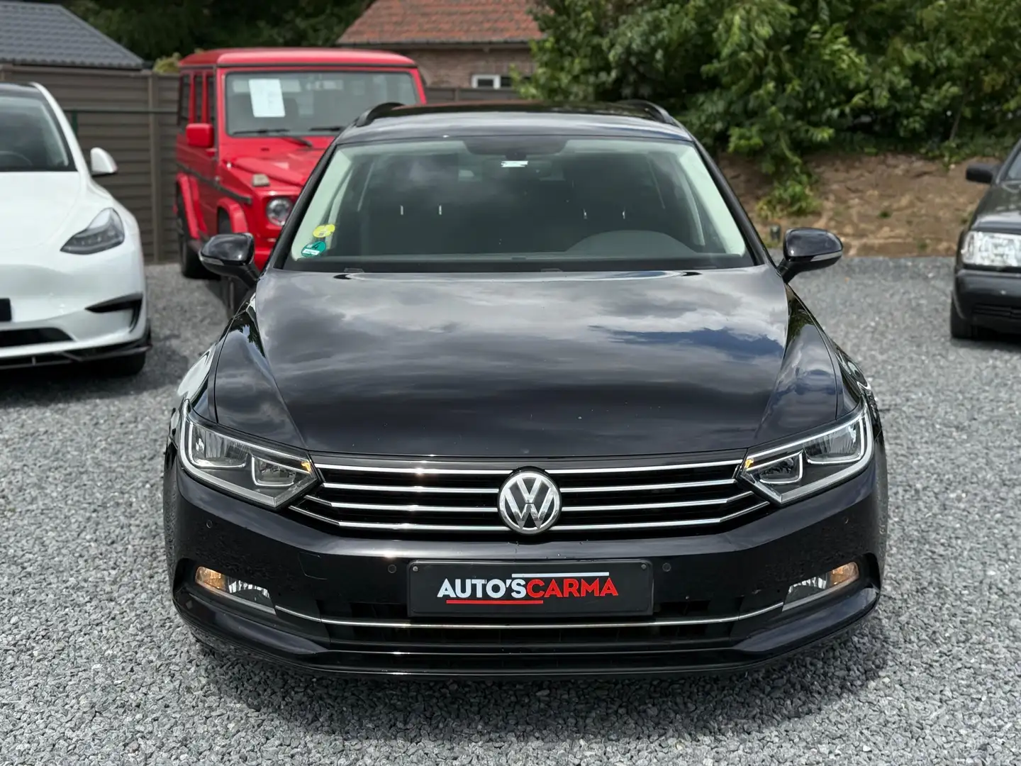 Volkswagen Passat Variant SW 2.0 Automaat Navi CruiseC Airco ParkS 150Pk Noir - 2