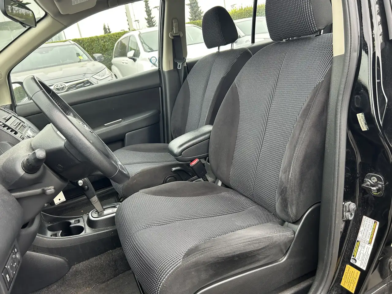 Nissan Versa снимка Nissan Versa