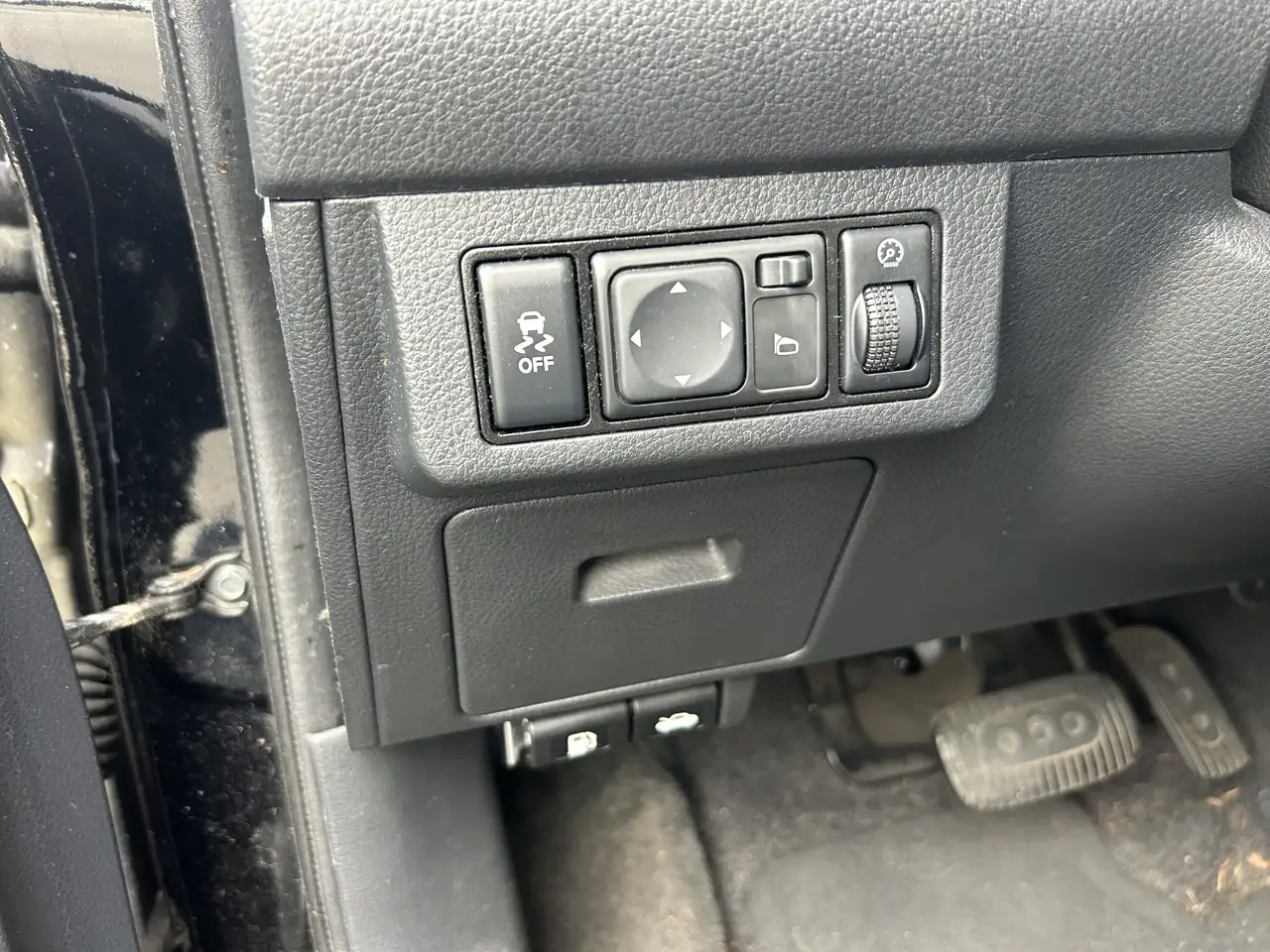 Nissan Versa снимка Nissan Versa