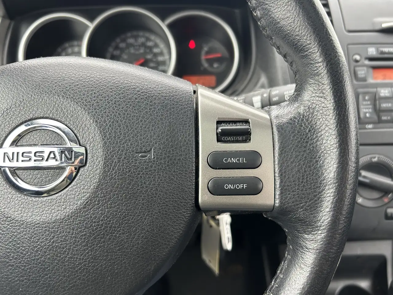 Nissan Versa снимка Nissan Versa