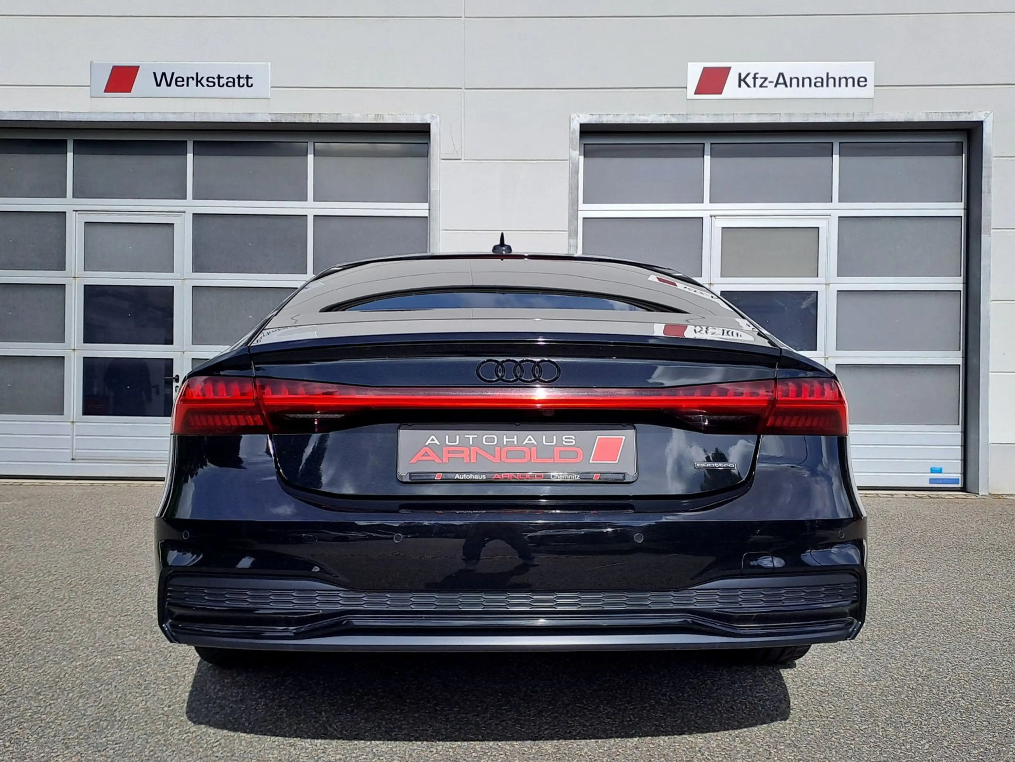 Audi A7 Sportback 55 TFSI e S tronic quattro S line — photo 8