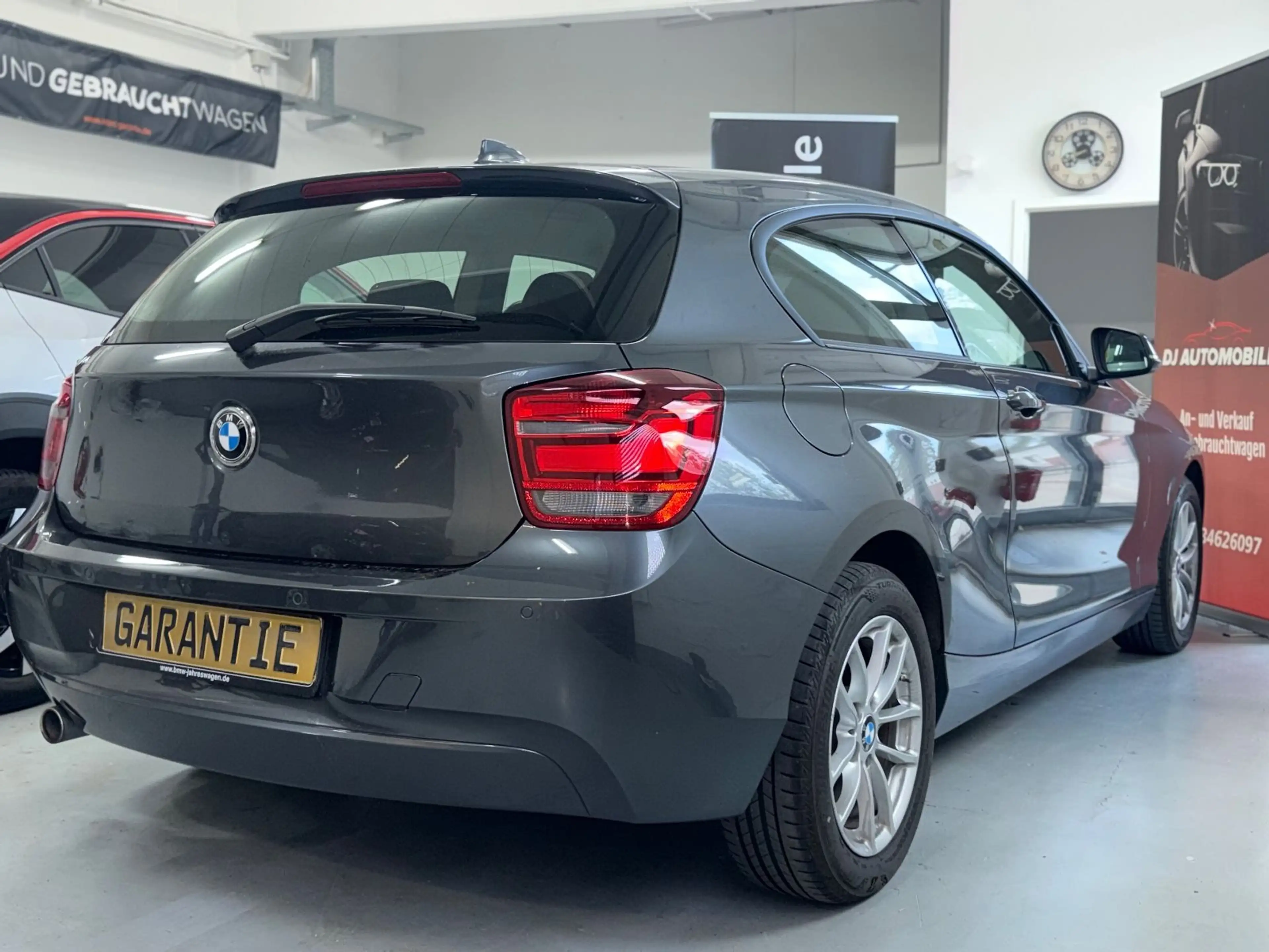 BMW 118 d/Automatik/Xenon/1.Hand/143PS/SHZ/PDC — photo 8