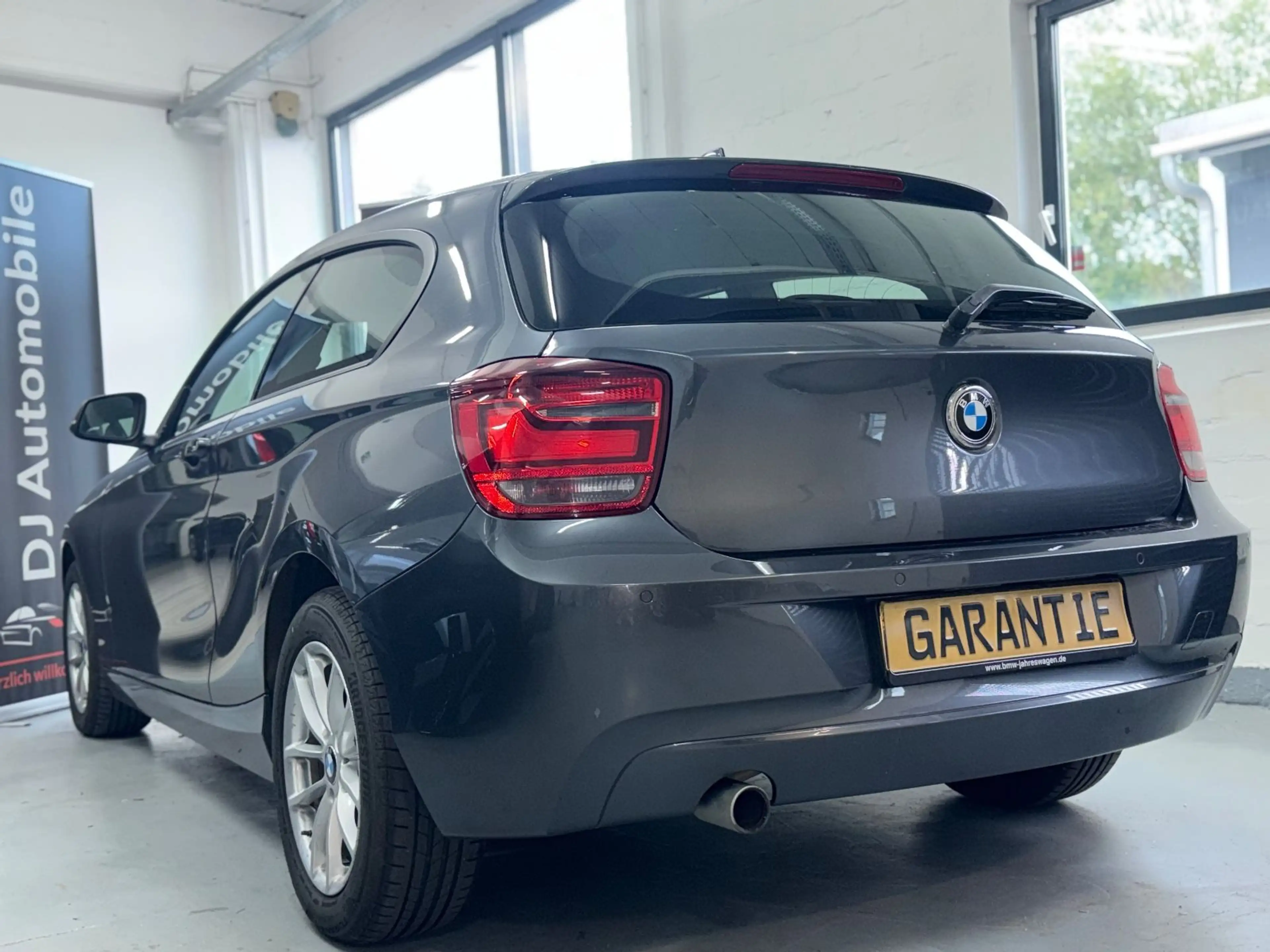 BMW 118 d/Automatik/Xenon/1.Hand/143PS/SHZ/PDC — photo 6