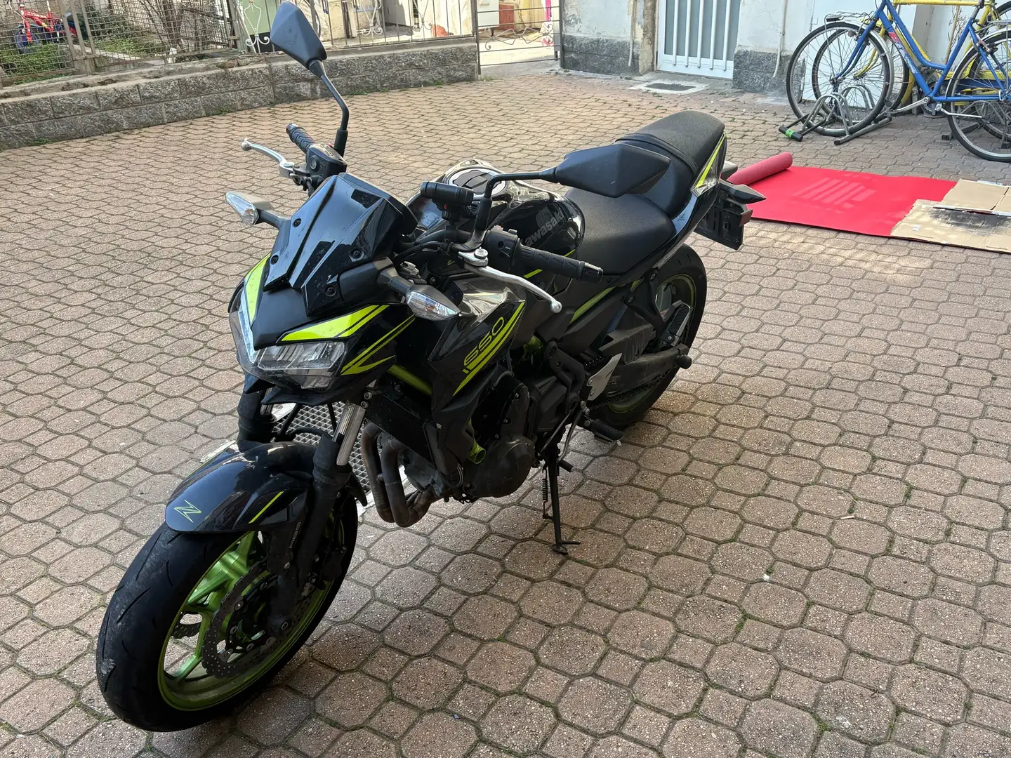Kawasaki Z 650 depotenziata A2 - 1