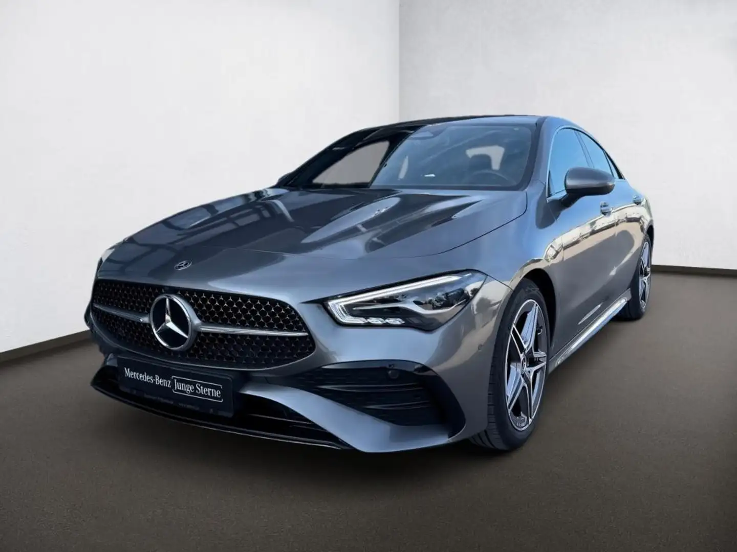 Mercedes-Benz CLA 200 d Coupé AMG-Adv+*KeyGo*RKam*Ambi*CarPlay Grau - 2