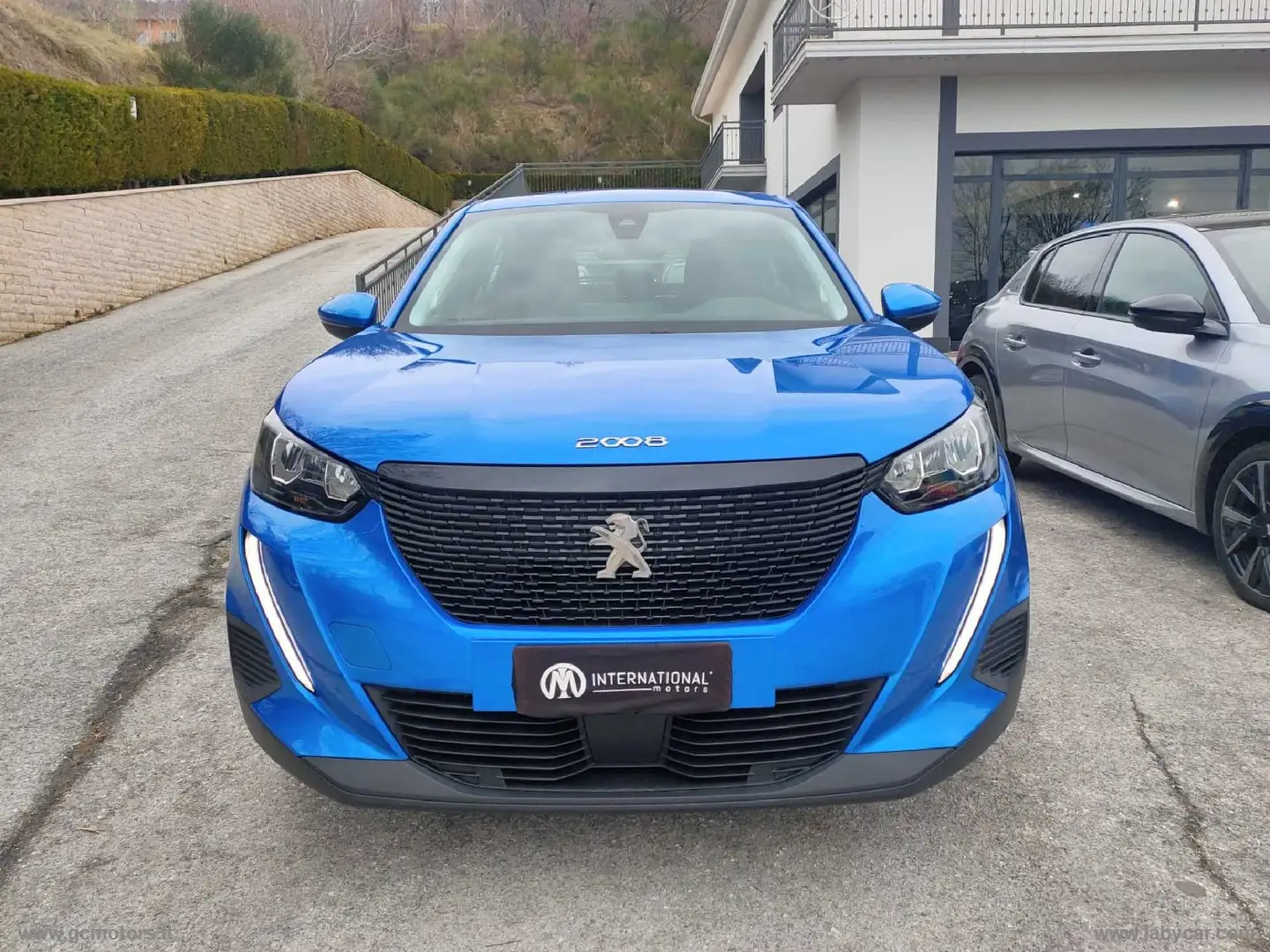 Peugeot 2008 BlueHDi 110 S&S Active Bleu - 2