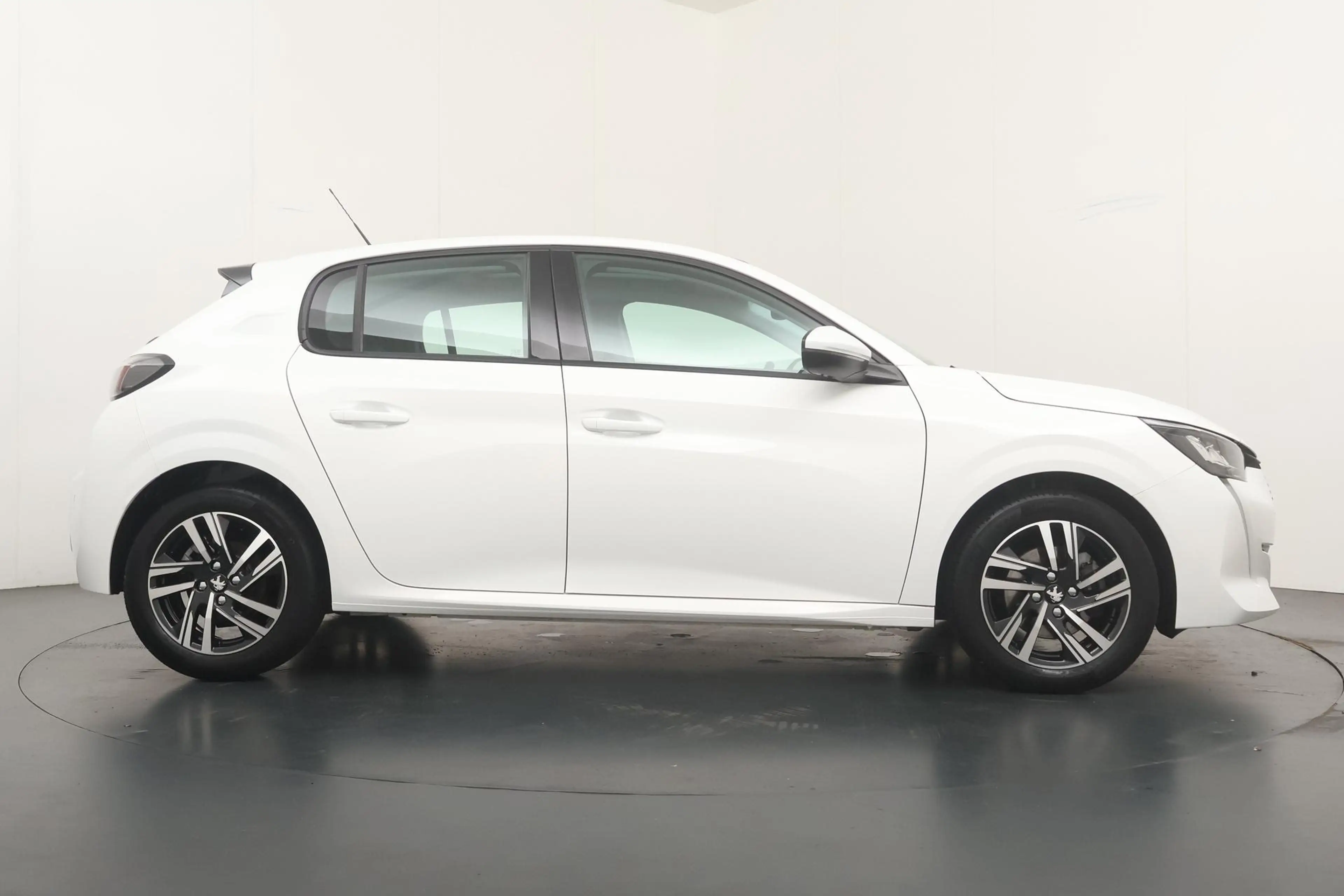 Peugeot 208 1.2 100pk Allure | Panoramadak | Parkeer Camera | — photo 11