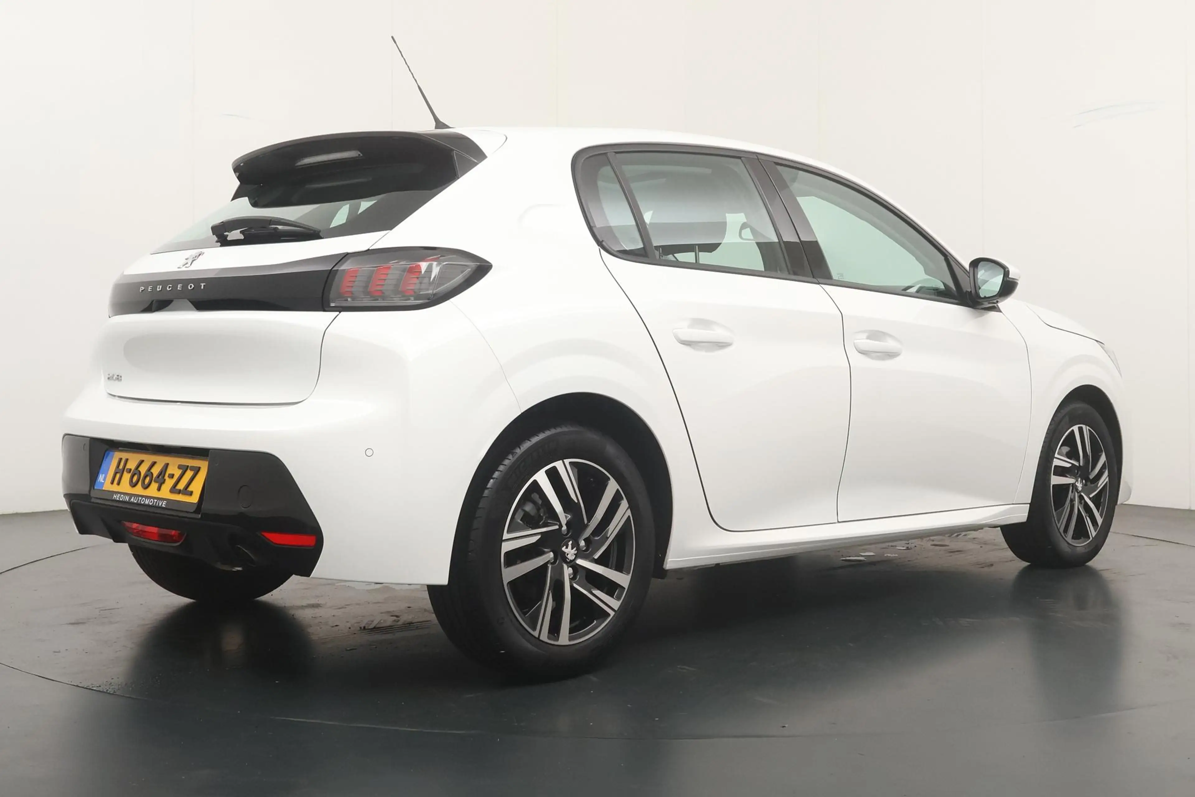 Peugeot 208 1.2 100pk Allure | Panoramadak | Parkeer Camera | — photo 2