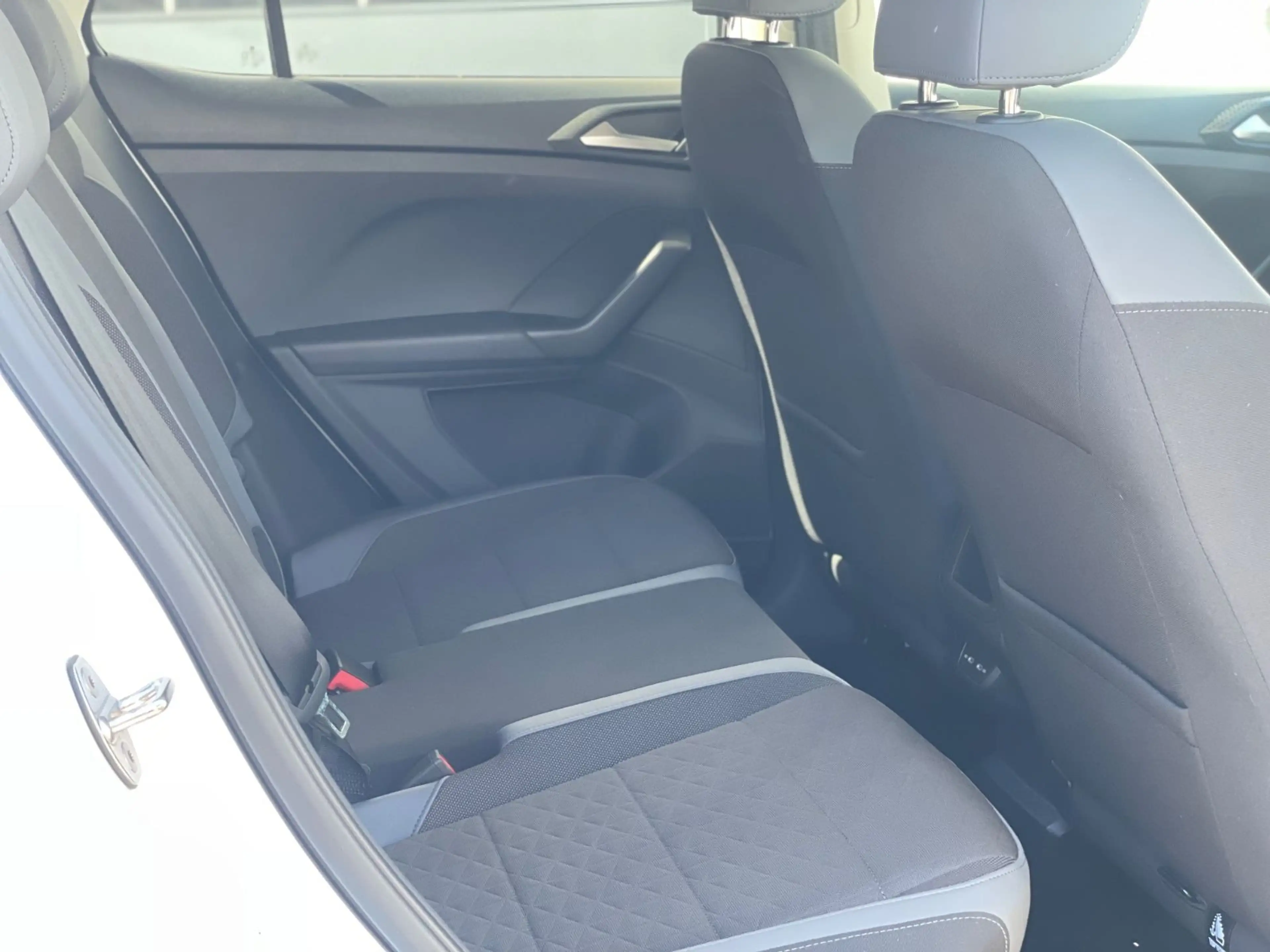 Volkswagen T-Cross Style|Allwetter|Apple|Navi|LED|Ambiente — photo 14