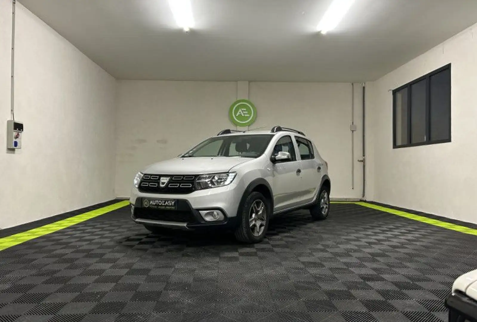 Dacia Sandero 0.9 TCe 90ch Stepway Easy-R Blanc - 1