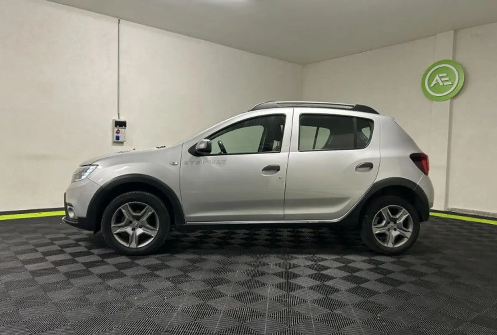 Dacia Sandero 0.9 TCe 90ch Stepway Easy-R Blanc - 2