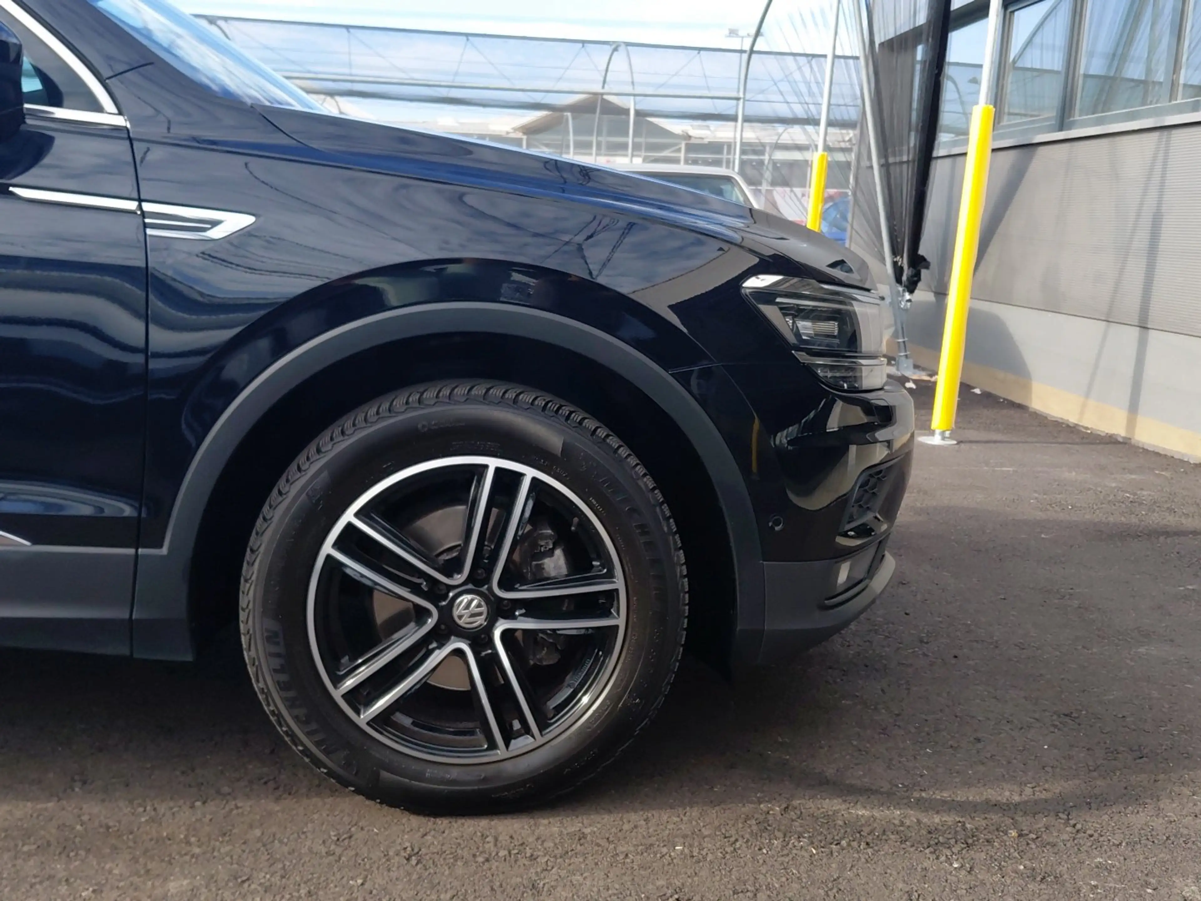 Volkswagen Tiguan Allspace HL TSI OPF DSG 5-Sitzer — photo 6