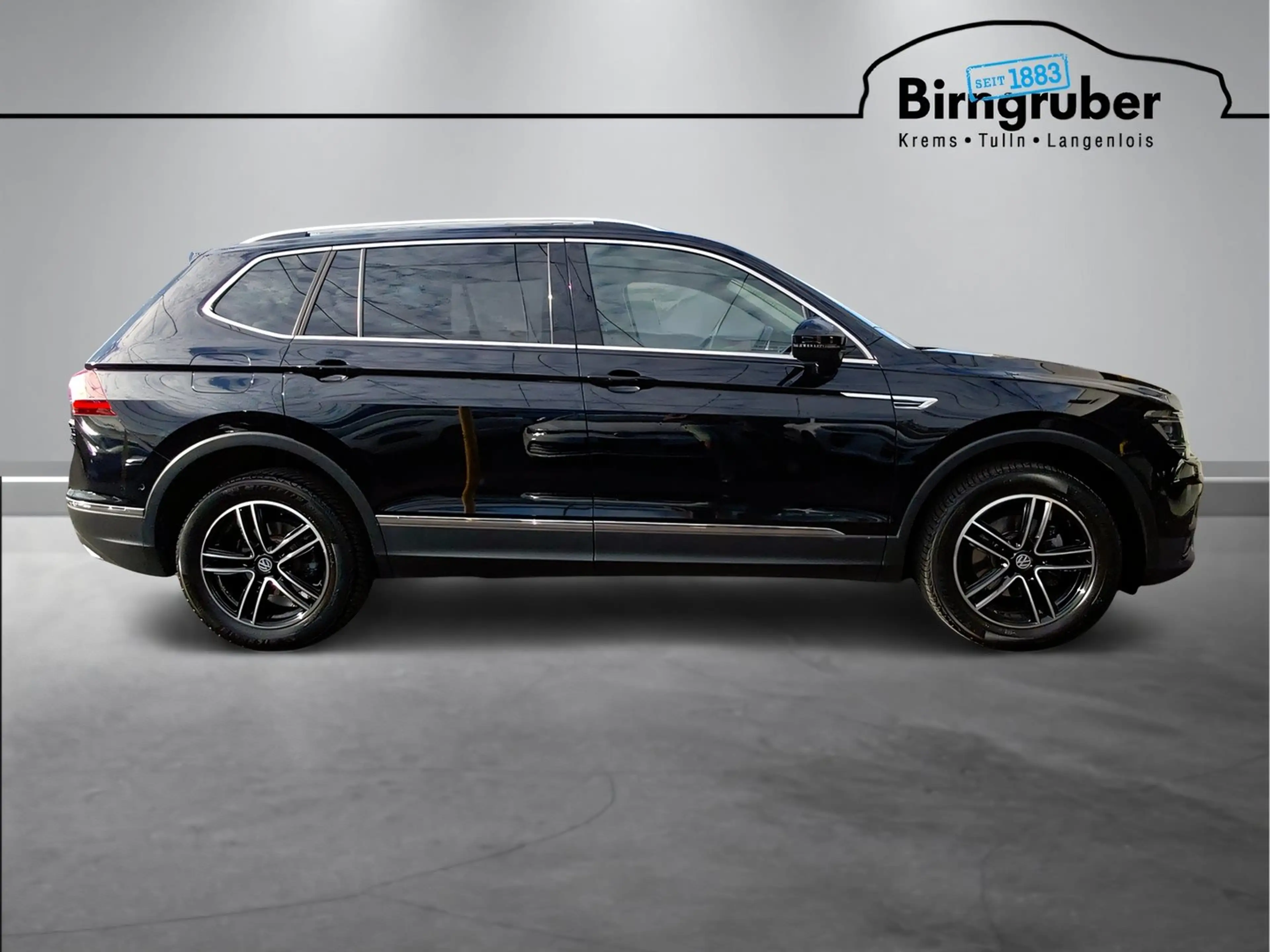 Volkswagen Tiguan Allspace HL TSI OPF DSG 5-Sitzer — photo 3