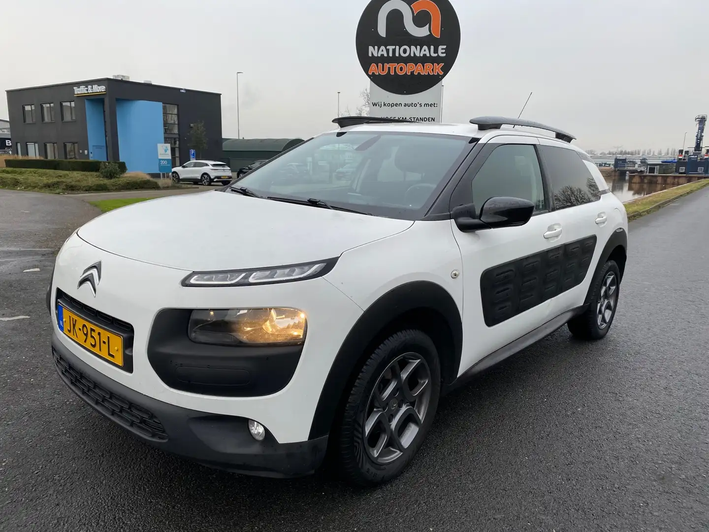 Citroen C4 Cactus 2016 * 1.2 PureTech Shine * EURO 6 * EXPORT - HAND Wit - 1