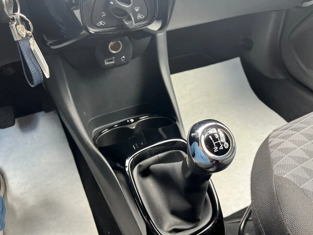 Peugeot 108 2021 10900km Airco/Bluetooth/Usb Garantie!!, миниатюра 16