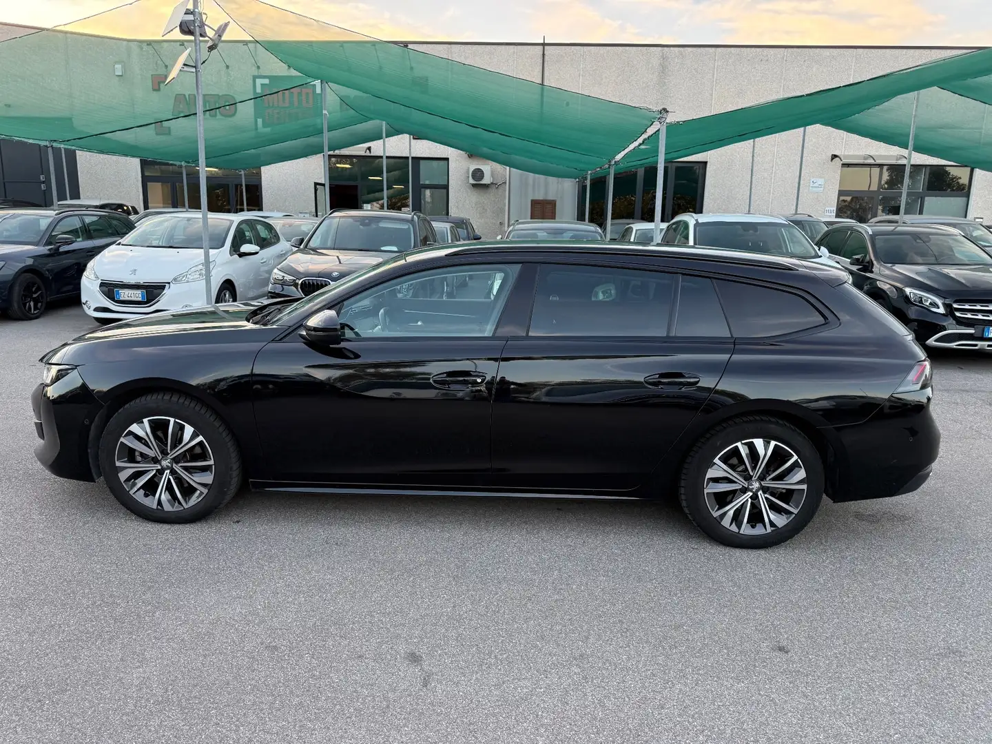 Peugeot 508 508 BlueHDi 130 Stop&Start EAT8 SW Allure Pack Negru - 2