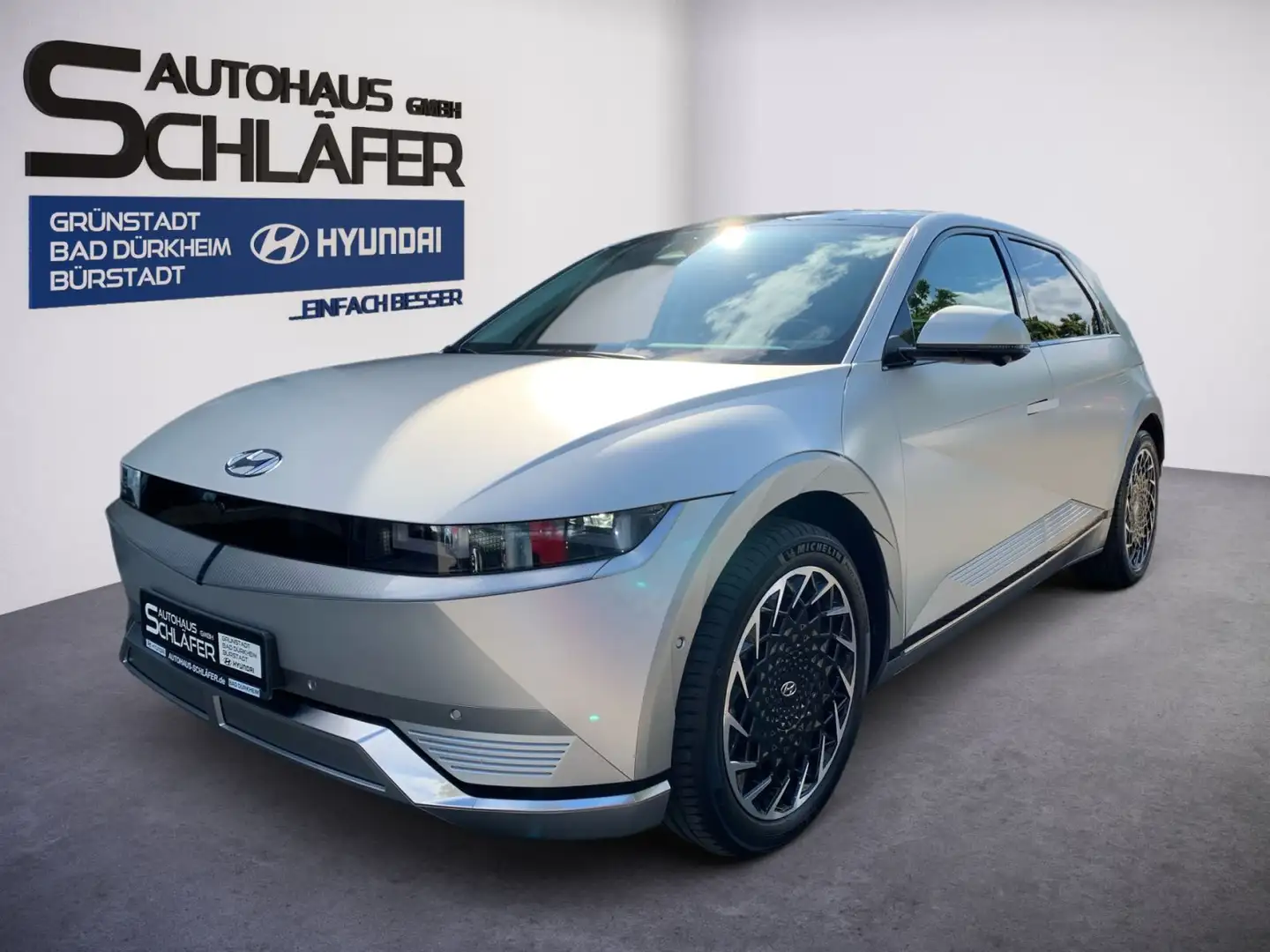 Hyundai IONIQ 5 Uniq 77,4 kWh 4WD Assi 20Zoll Pano Oro - 1