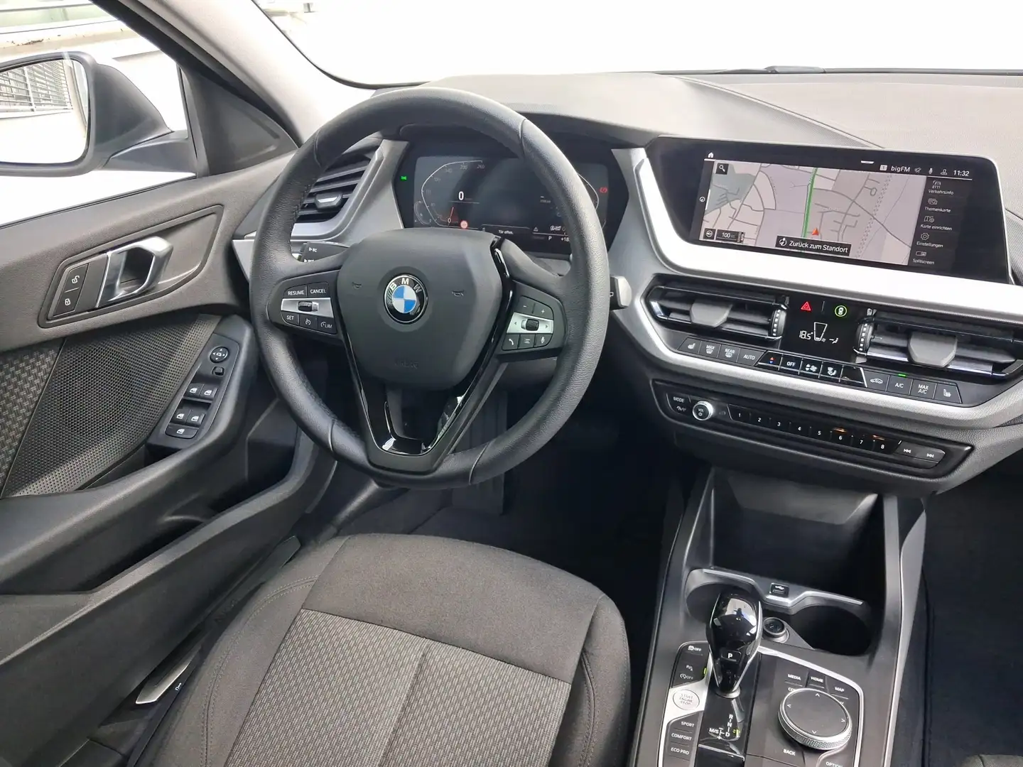 BMW 118 i LED Navi SHZ DAB Blanc - 2