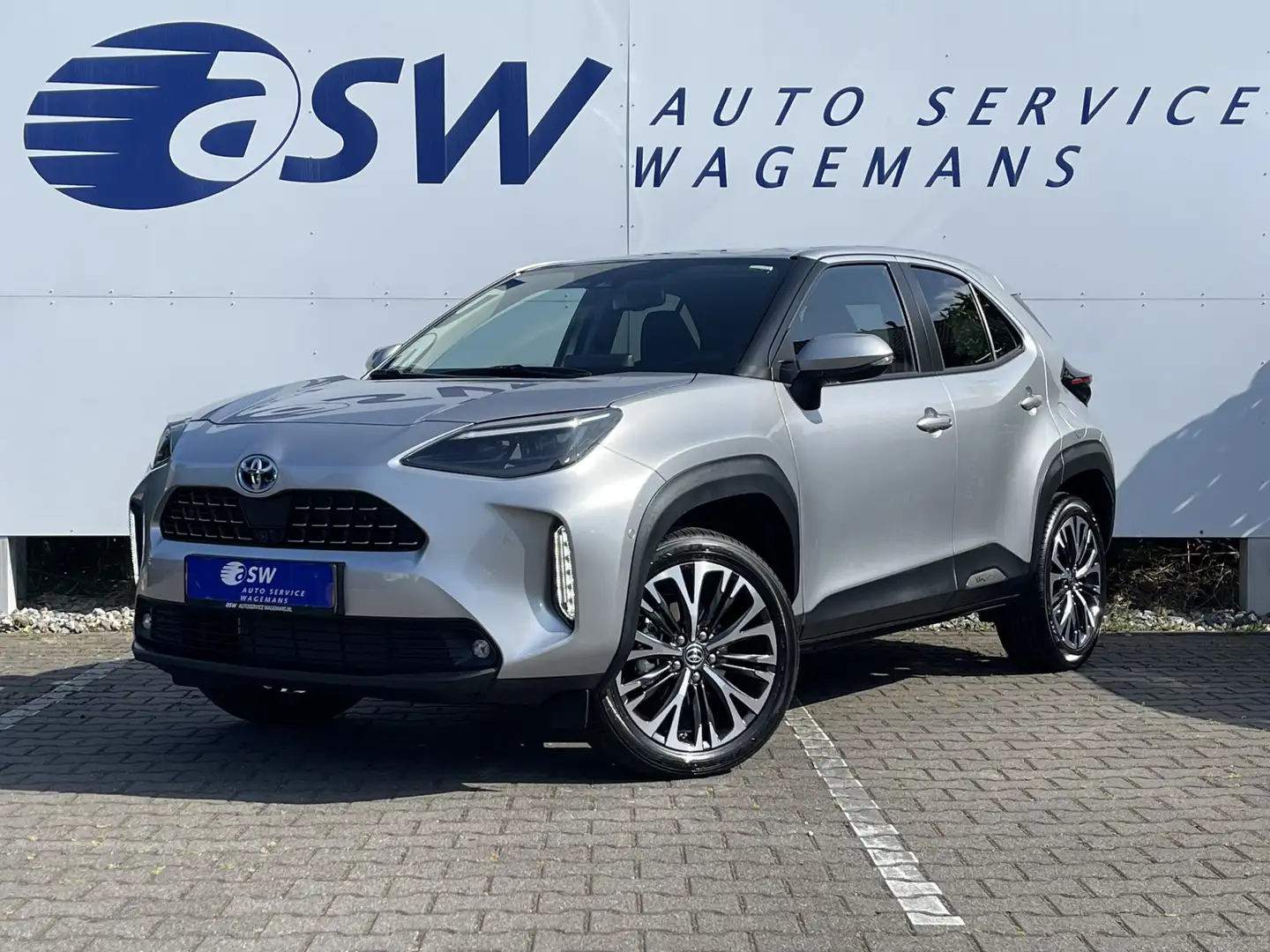 Toyota Yaris Cross 1.5 Hybrid Executive | CarPlay | Navi | Camera | A Grijs - 1