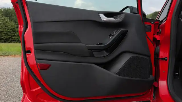 Ford Fiesta view 7