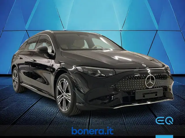 Mercedes-Benz 250 view 3