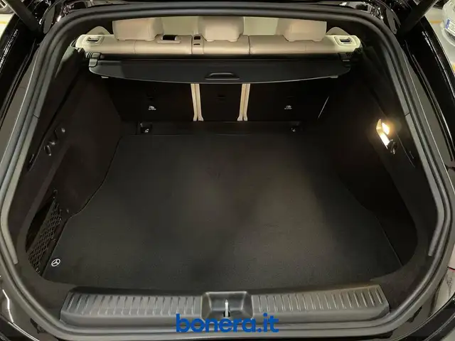 Mercedes-Benz 250 view 13