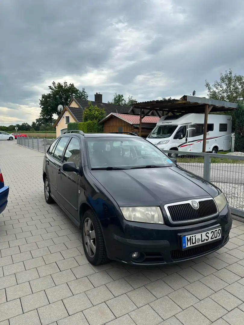 Skoda Fabia Elegance Fekete - 1