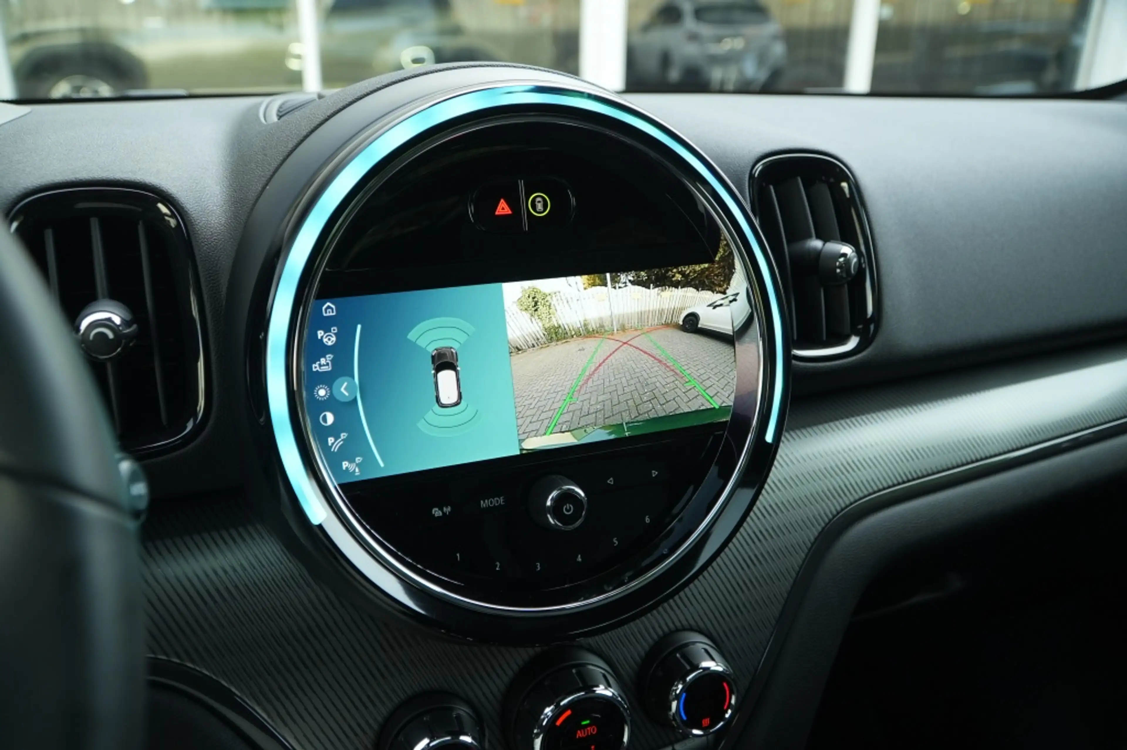 MINI Cooper SE Countryman Mini 2.0 ALL4 I Pano I ACC I Head-up — photo 15