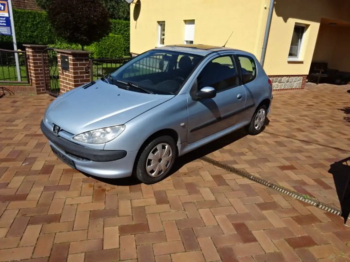 Peugeot 206 206  3-Türer 60 Filou + ohne TüV + Silber - 1