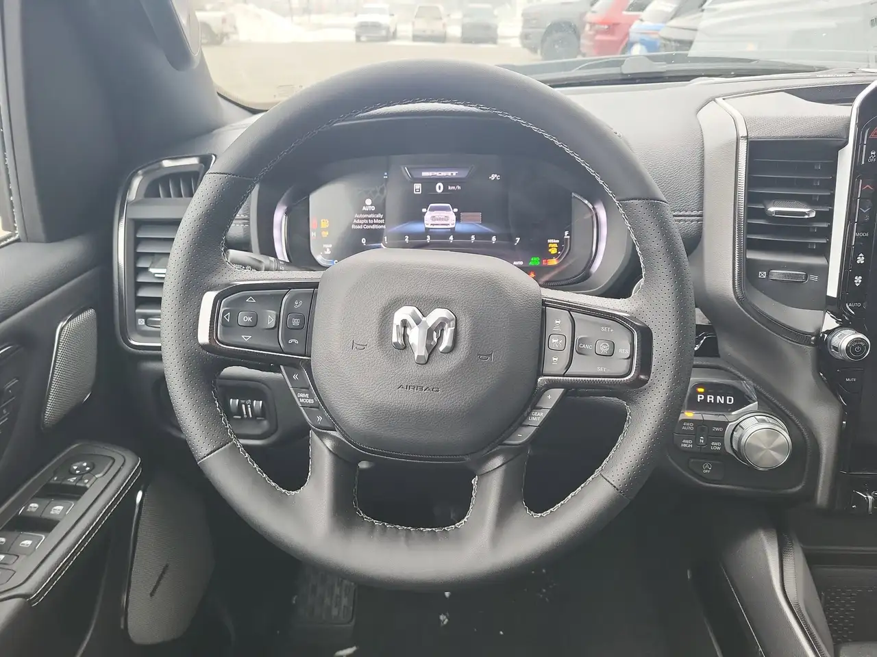 RAM 1500 снимка RAM 1500