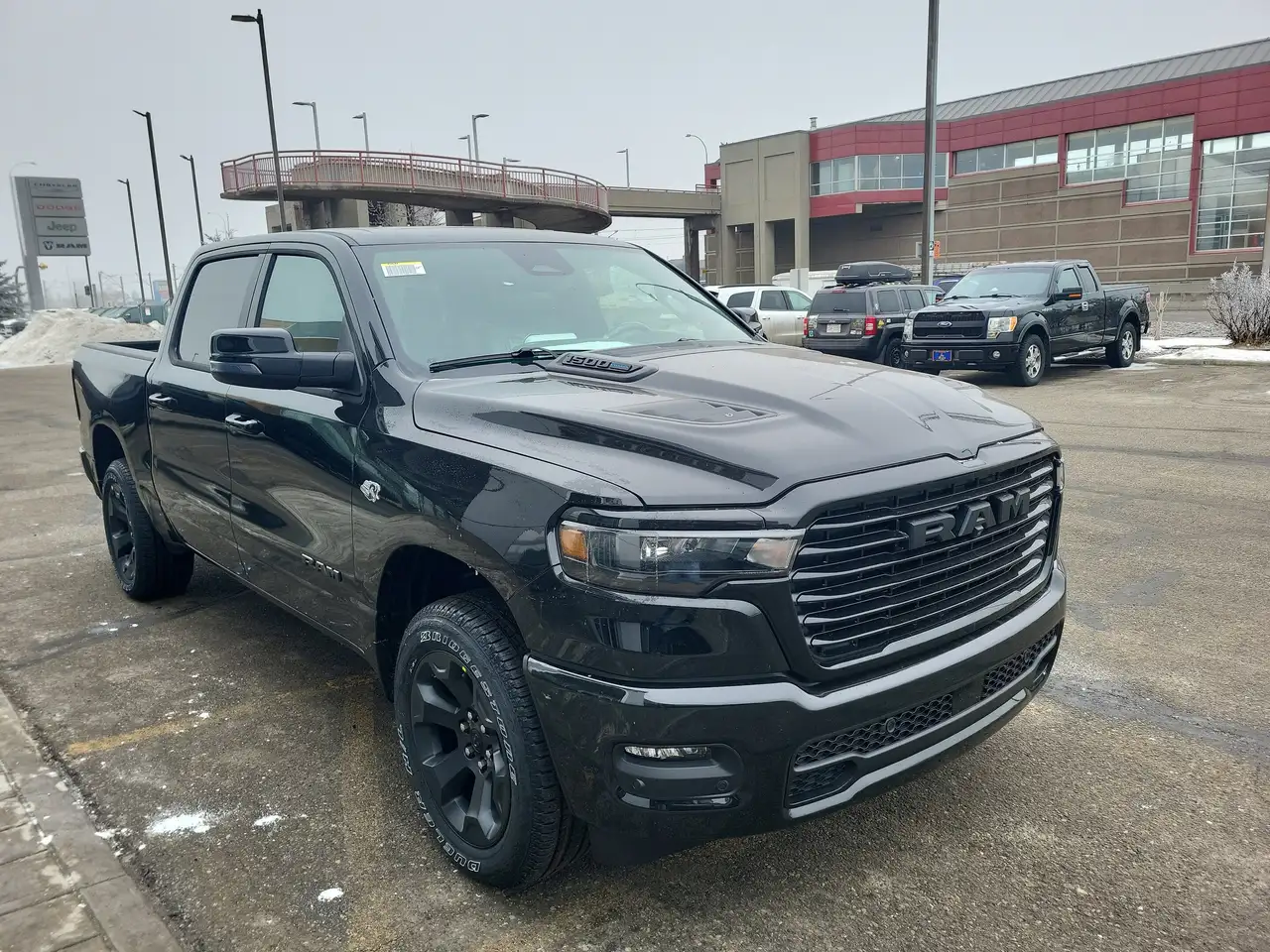 RAM 1500 снимка RAM 1500