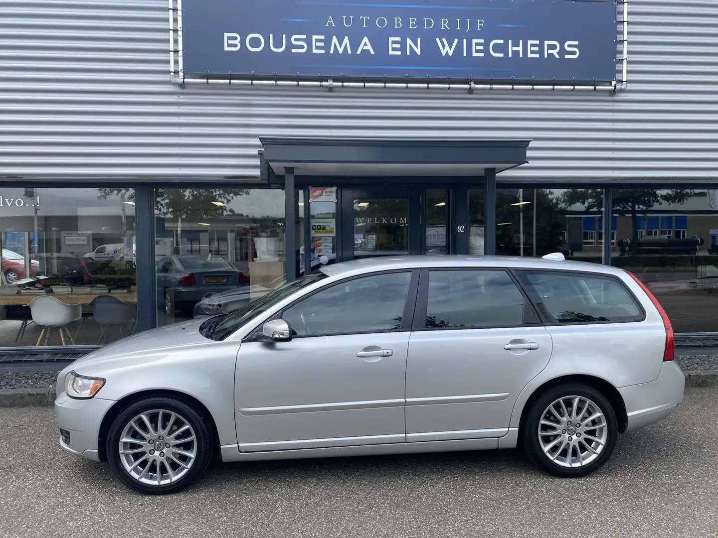 Volvo V50 1.8 Edition II Leer+Clima Grijs - 2
