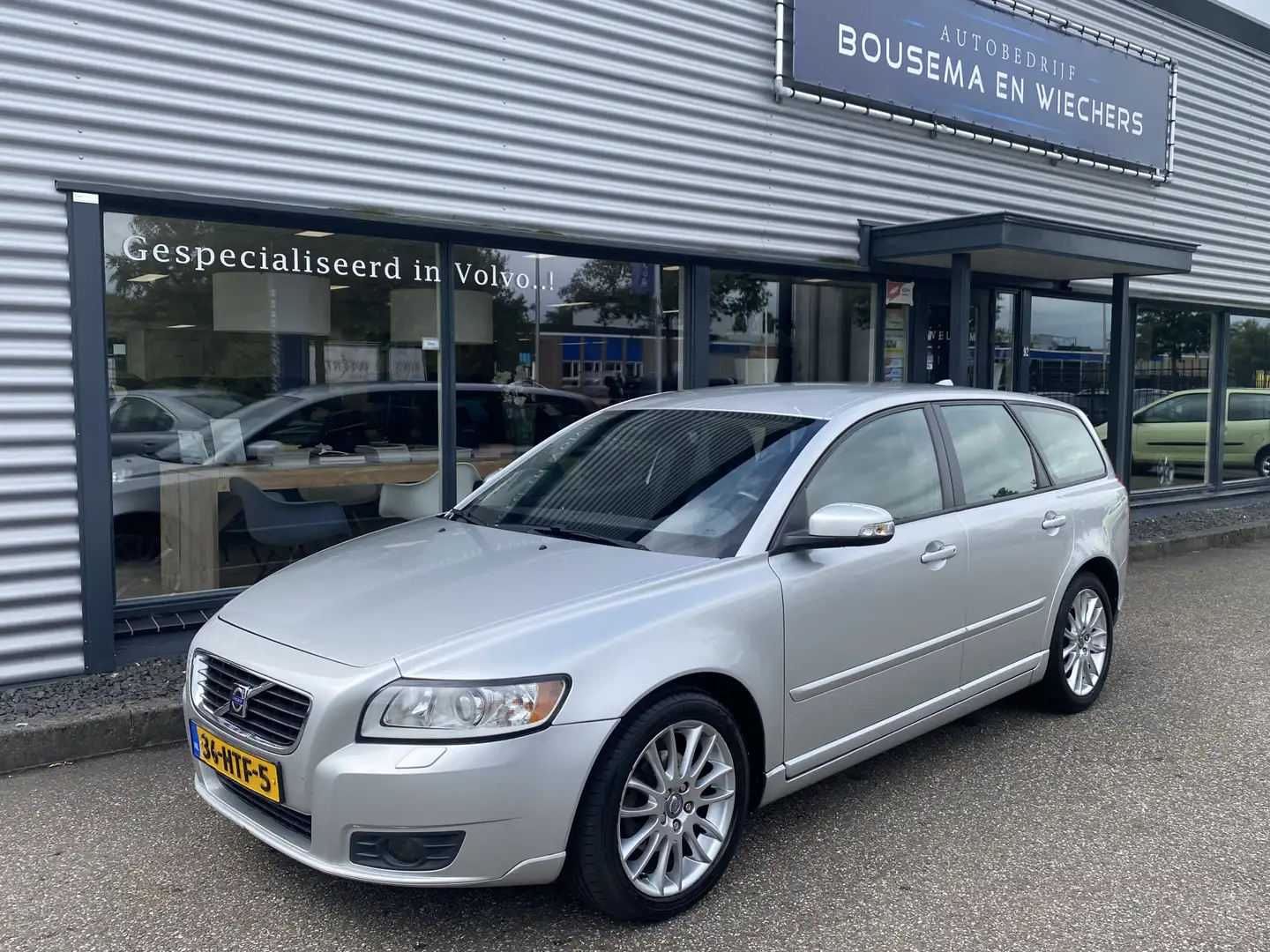 Volvo V50 1.8 Edition II Leer+Clima Grijs - 1