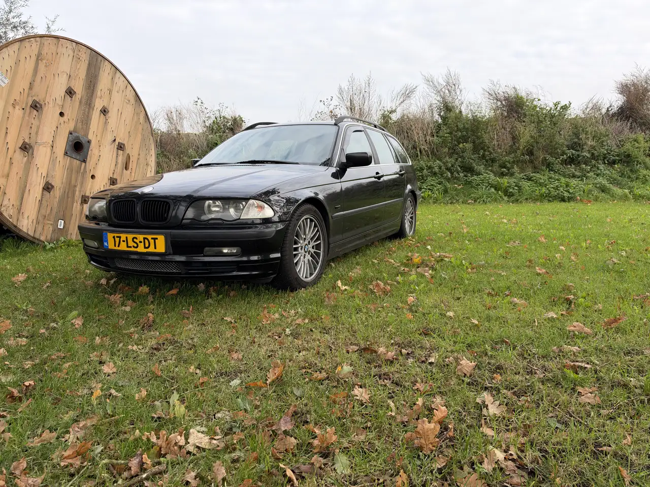 BMW 330