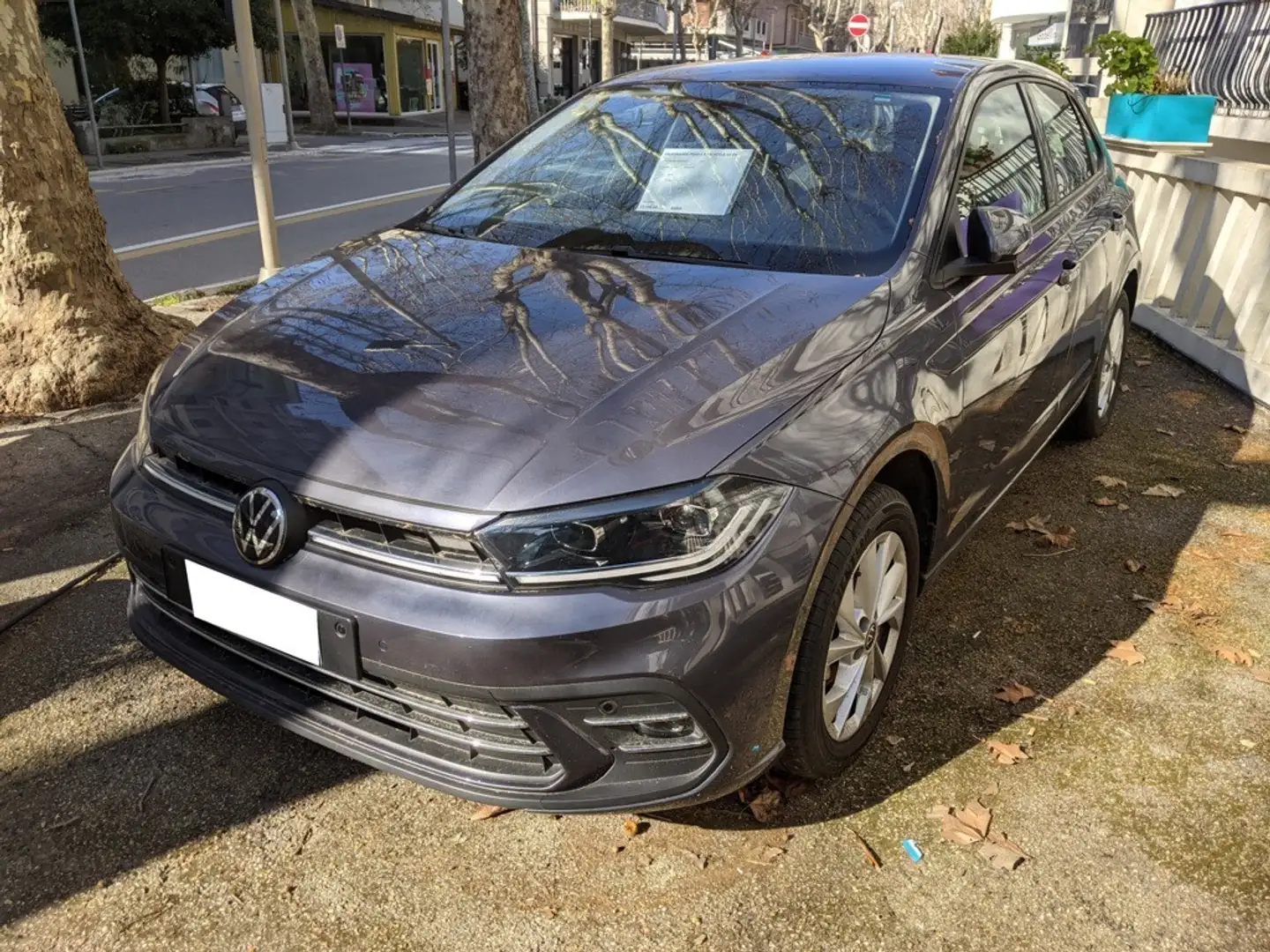 Volkswagen Polo 1.0 TSI STYLE 95 CV Grigio - 1