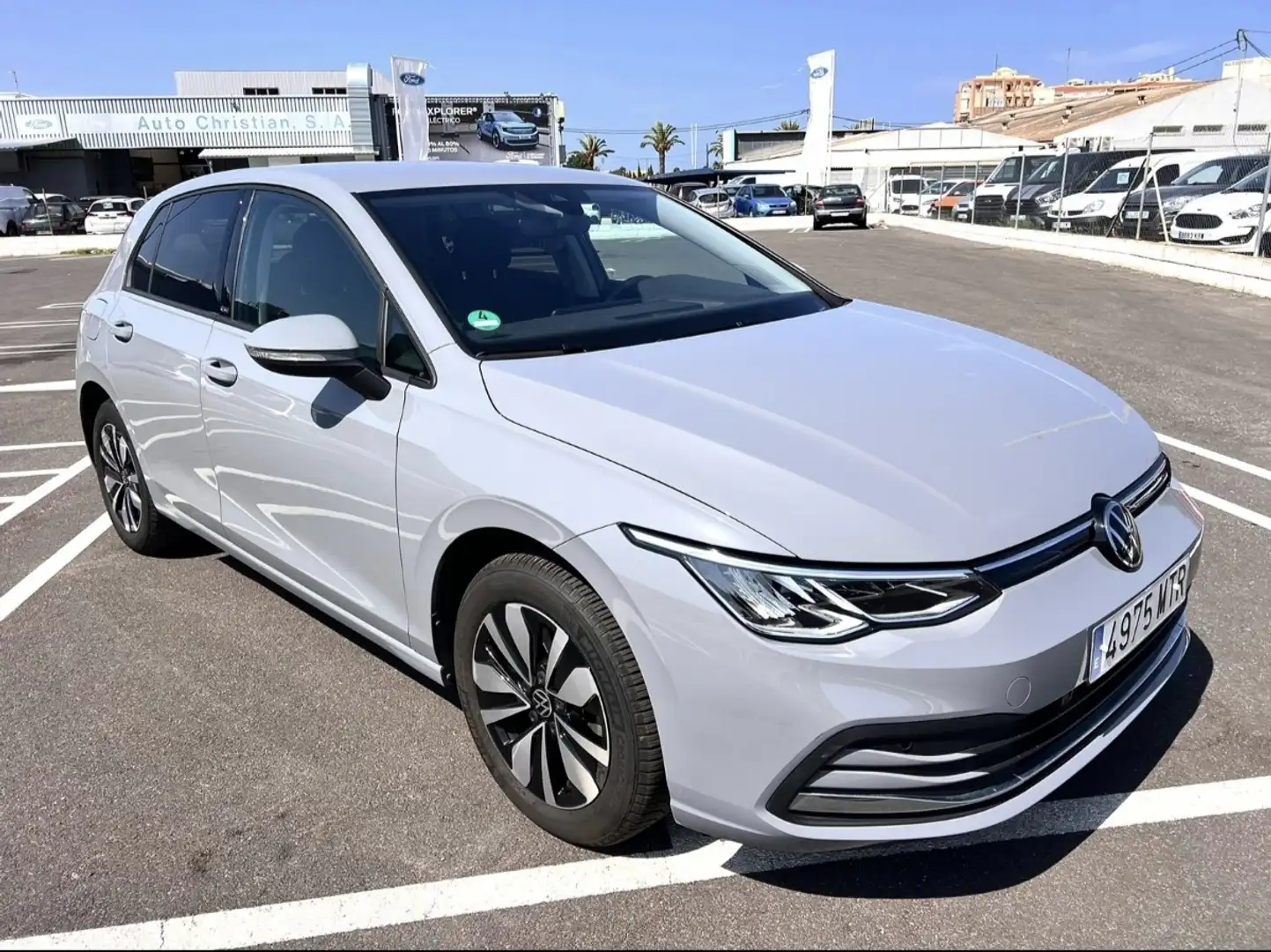 Volkswagen Golf 2.0TDI R-Line DSG 110kW - 1