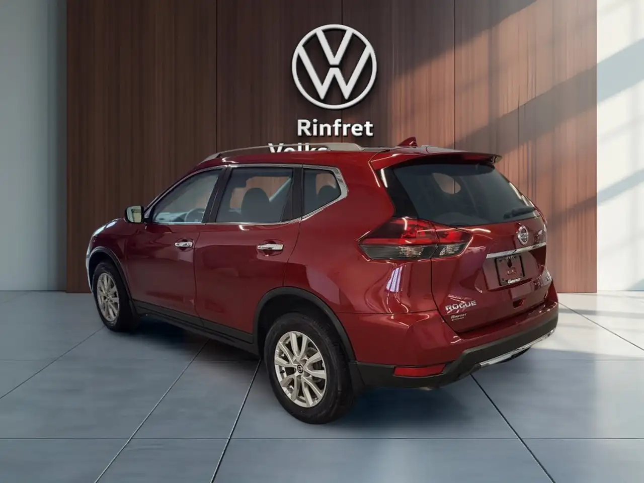 Nissan Rogue снимка Nissan Rogue