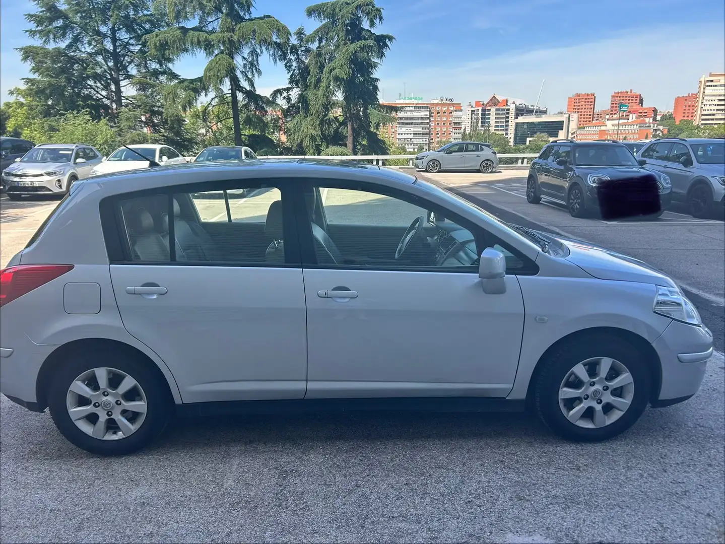 Nissan Tiida Tiida 1.8 Tekna Tekna Gris - 2