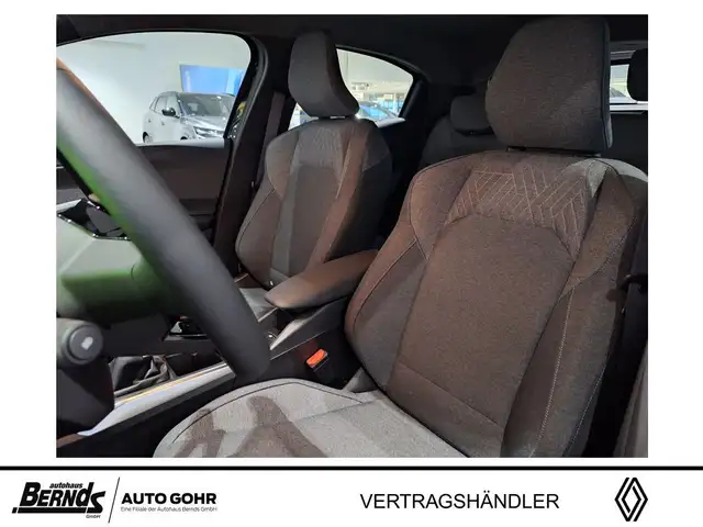 Renault Clio view 11