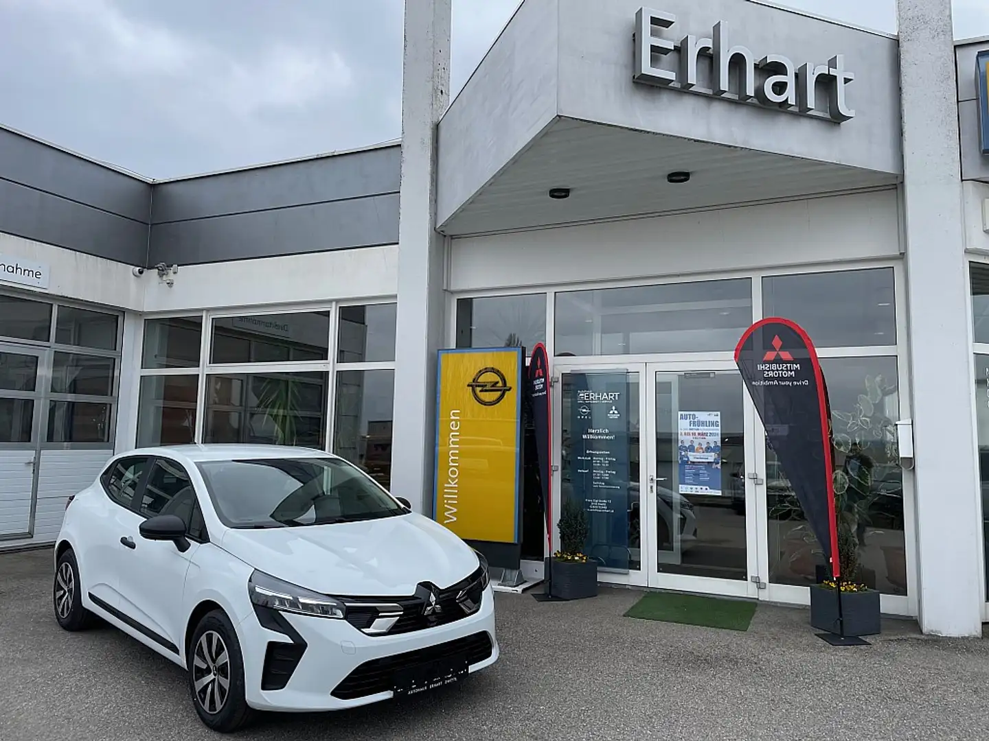 Mitsubishi Colt 1,0 MPI Inform Weiß - 1