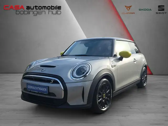 MINI Cooper SE Classic Trim