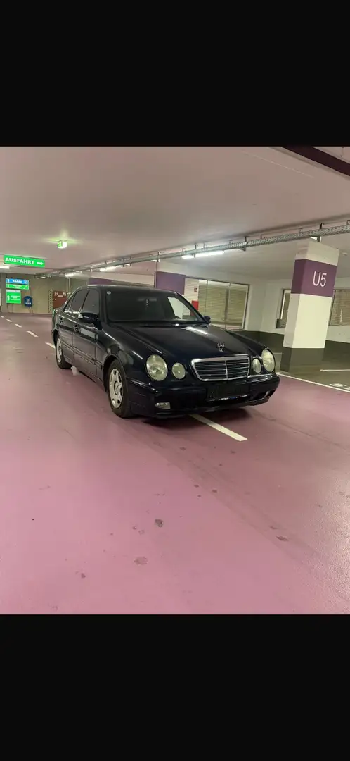 Mercedes-Benz E 200 Classic CDI - 2