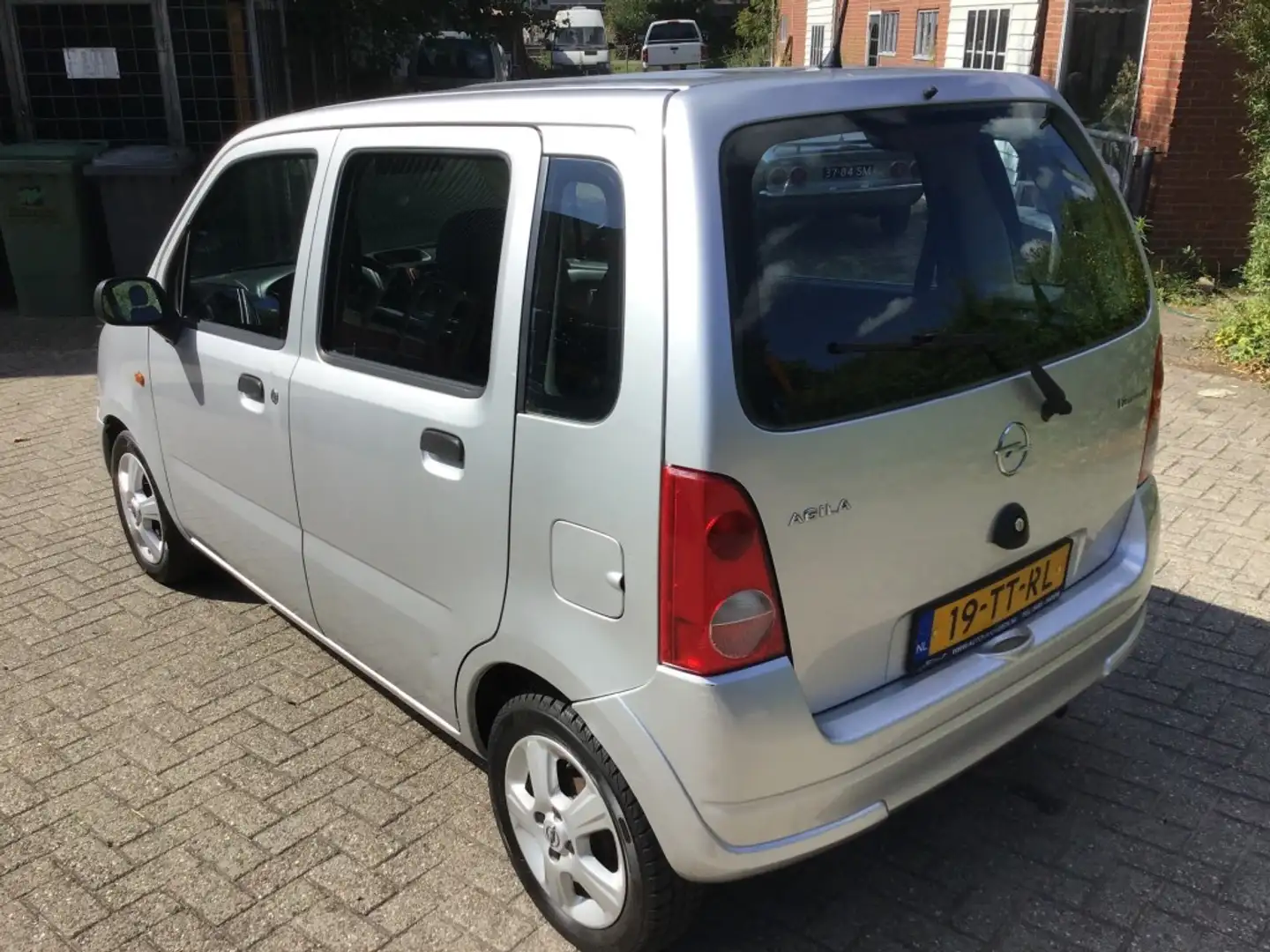 Opel Agila 1.2-16V FLEXX Grau - 2