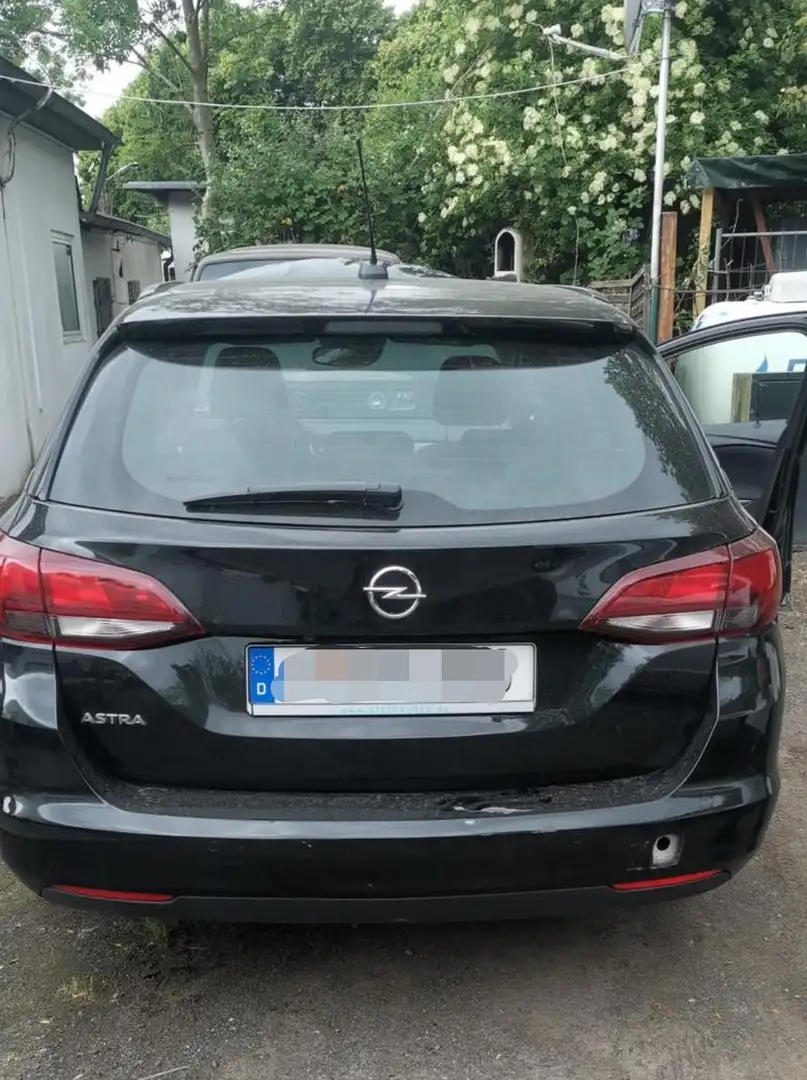 Opel Astra 1.5 D Start/Stop Sports Tourer Business Elegance Schwarz - 2