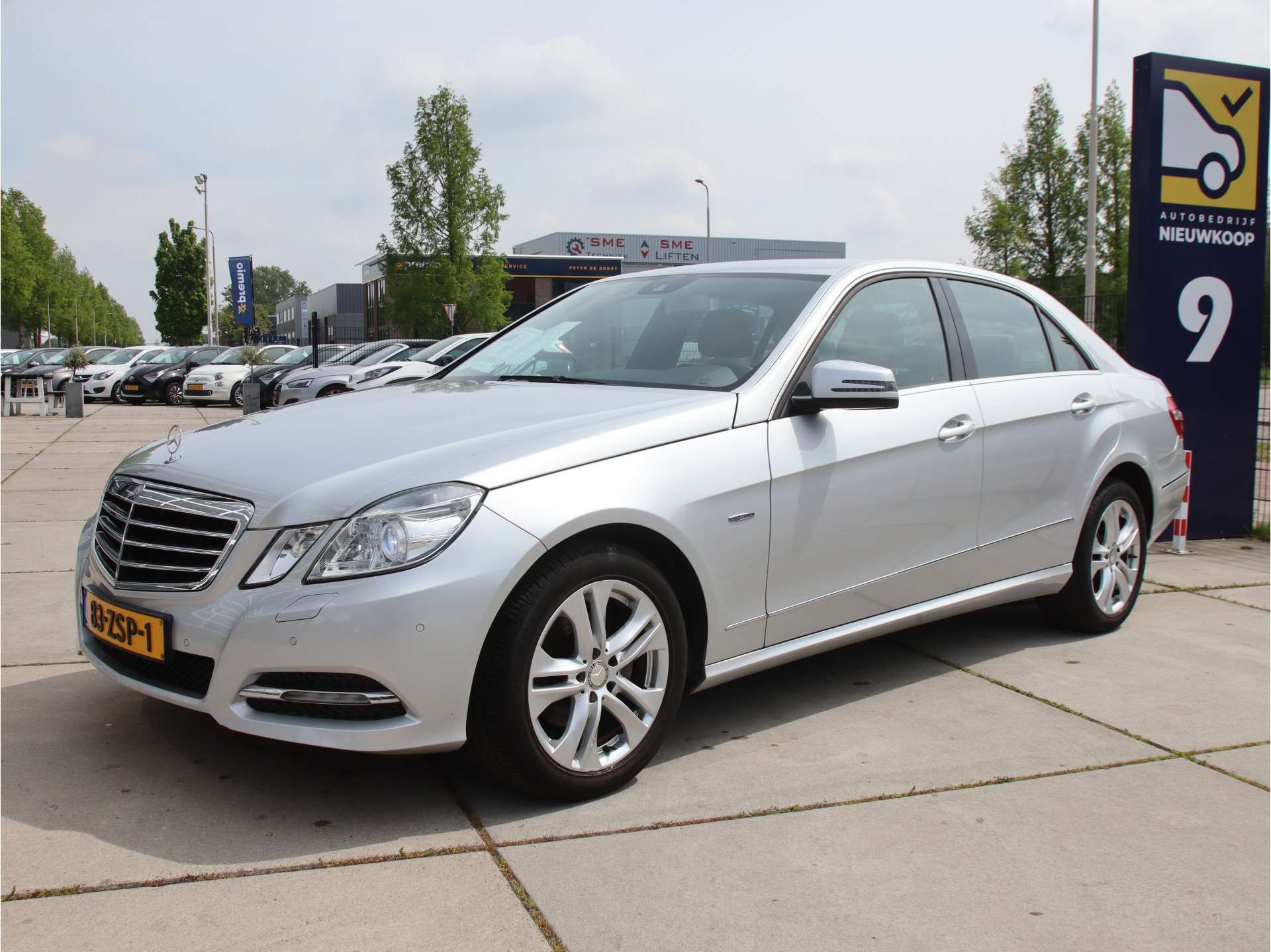 Mercedes-Benz E 200