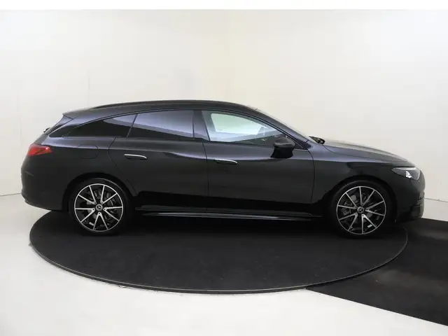 Mercedes-Benz Cla view 9